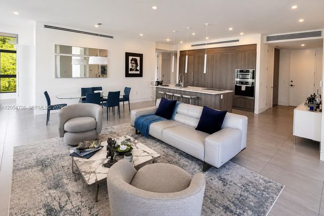 101 Sunrise Drive A201, Key Biscayne, FL 33149