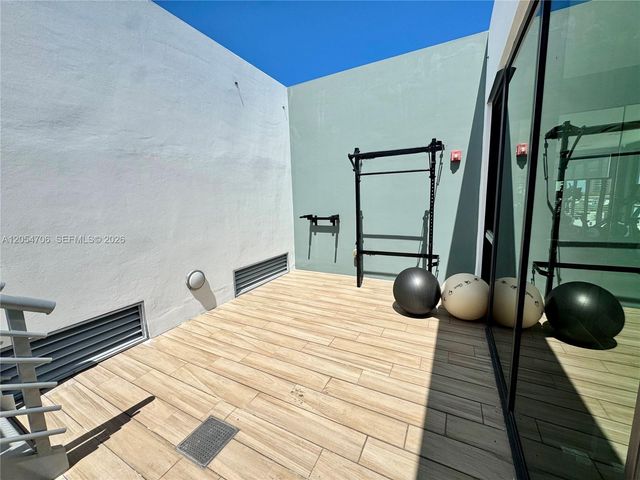 101 Sunrise Drive A201, Key Biscayne, FL 33149