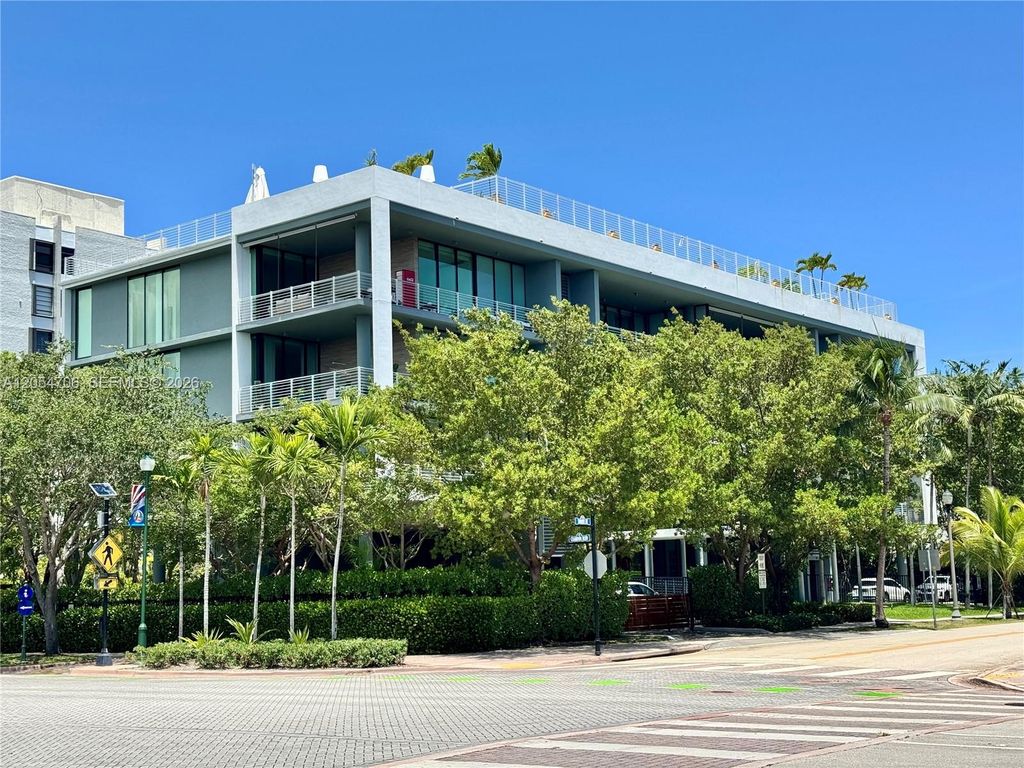 101 Sunrise Drive A201, Key Biscayne, FL 33149