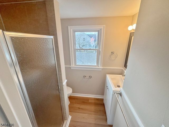 11 Van Dam Ave, Bloomingdale Boro, NJ 07403