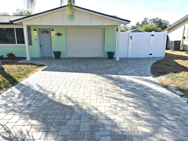 737 5th Street, Port Orange, FL 32129