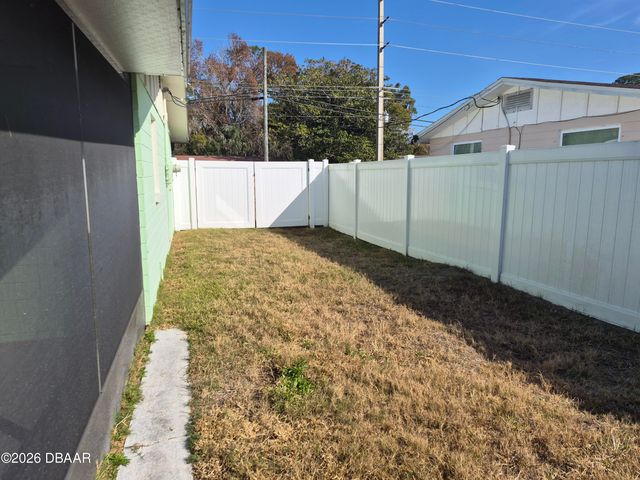 737 5th Street, Port Orange, FL 32129