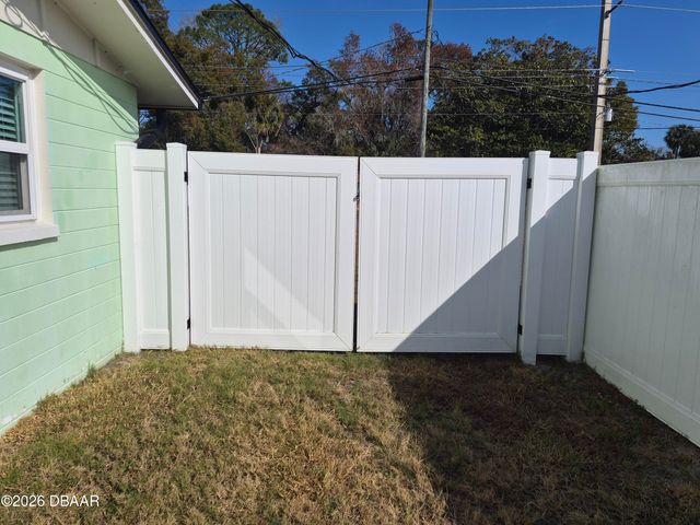 737 5th Street, Port Orange, FL 32129