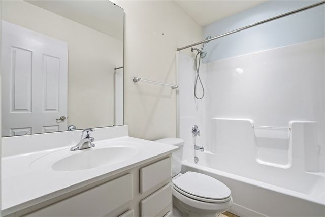 613 Glengarry Ct, Plum Boro, PA 15239