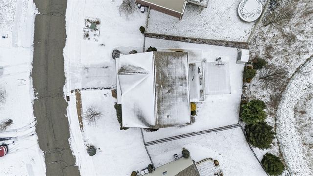 613 Glengarry Ct, Plum Boro, PA 15239