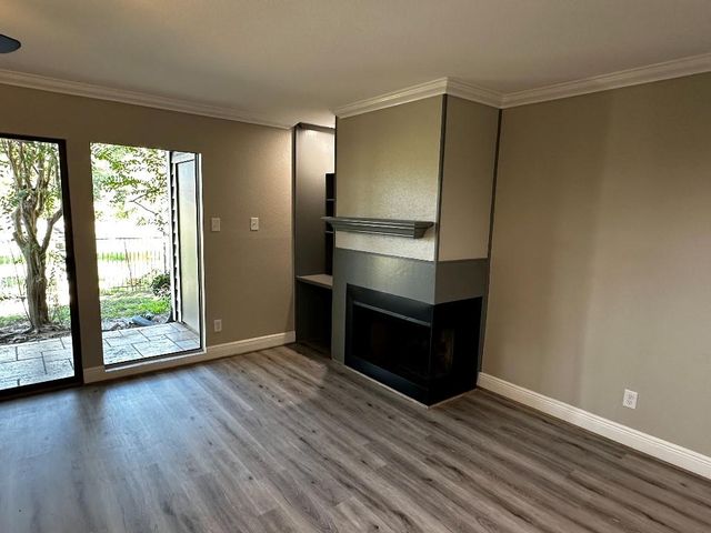 4444 Victory Drive 1311, Houston, TX 77088