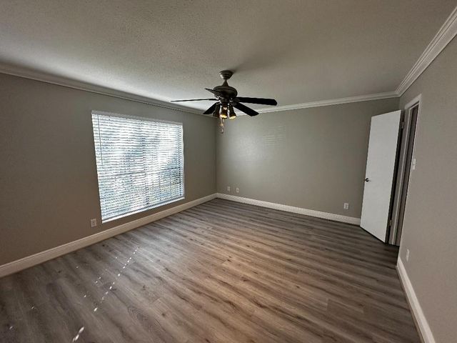 4444 Victory Drive 1311, Houston, TX 77088