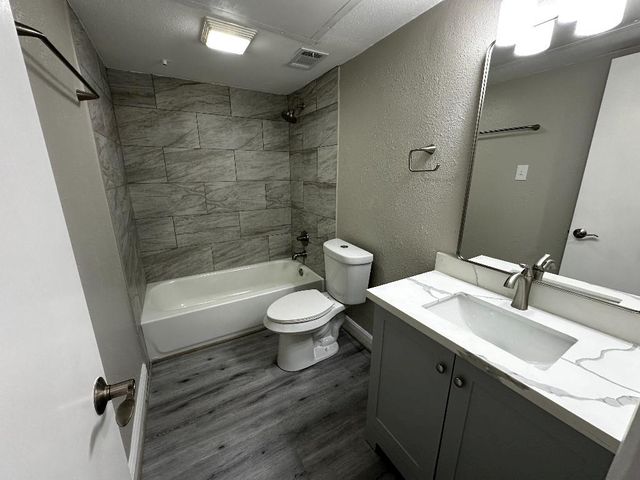 4444 Victory Drive 1311, Houston, TX 77088