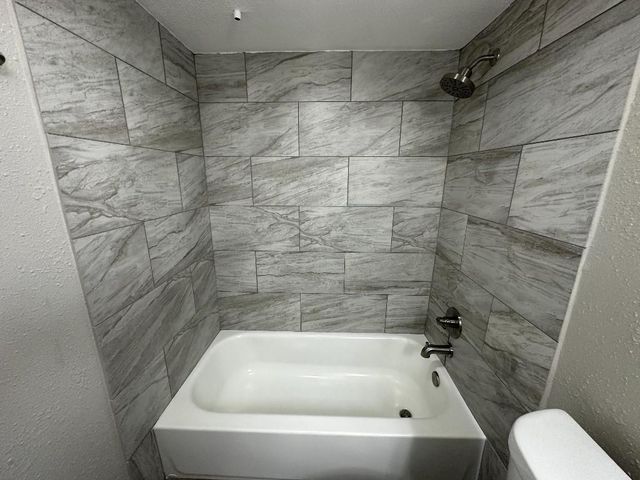 4444 Victory Drive 1311, Houston, TX 77088