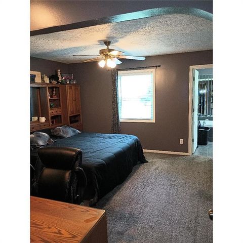 1712 S Hands Street, Independence, MO 64055