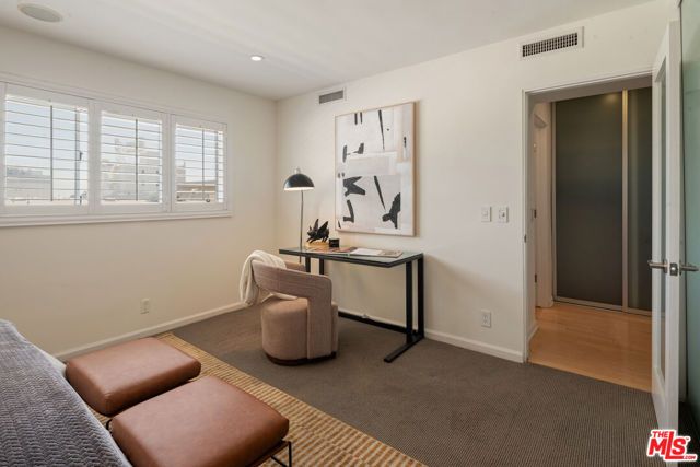 1221 N Kings Road 307, West Hollywood, CA 90069