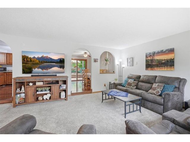 1072 Edgewood Circle, Hudson, WI 54016