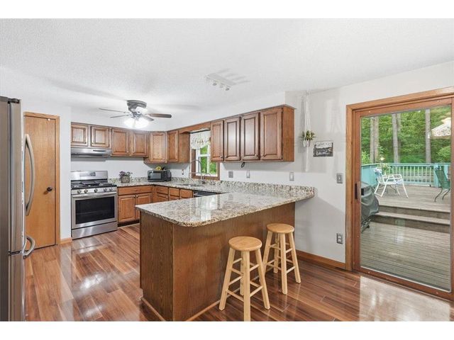 1072 Edgewood Circle, Hudson, WI 54016