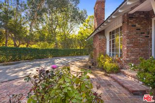 19471 Rosita Street, Tarzana (los Angeles), CA 91356