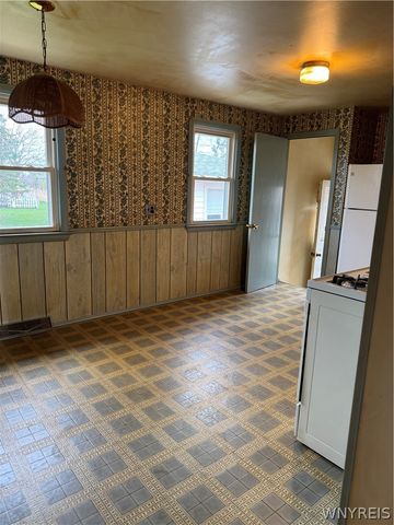 208 Nancycrest Lane, West Seneca, NY 14224