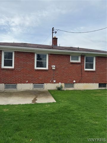 208 Nancycrest Lane, West Seneca, NY 14224