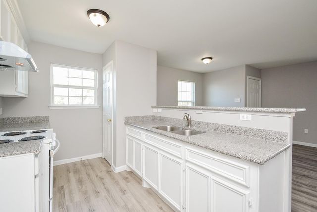 7611 Dyer Street, Houston, TX 77088