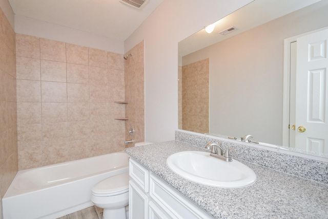 7611 Dyer Street, Houston, TX 77088