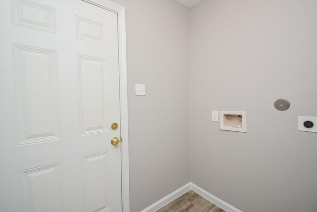 7611 Dyer Street, Houston, TX 77088