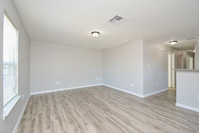7611 Dyer Street, Houston, TX 77088