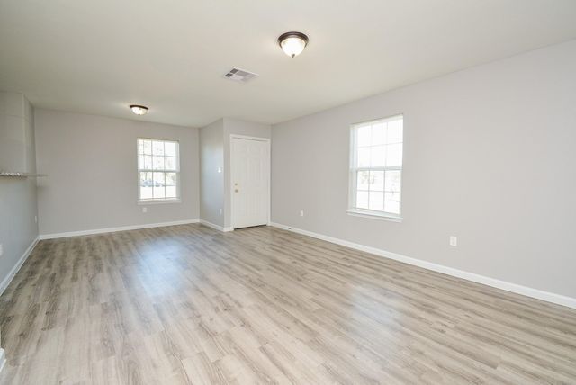 7611 Dyer Street, Houston, TX 77088