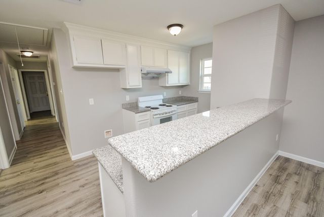 7611 Dyer Street, Houston, TX 77088