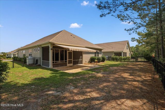 1807 Bards Drive SE, Bolivia, NC 28422