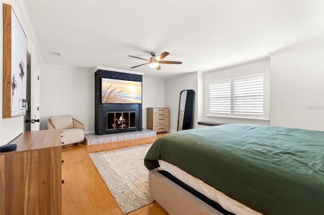 2411 W JETTON AVENUE, Tampa, FL 33629