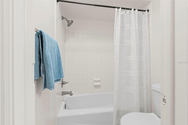 2411 W JETTON AVENUE, Tampa, FL 33629