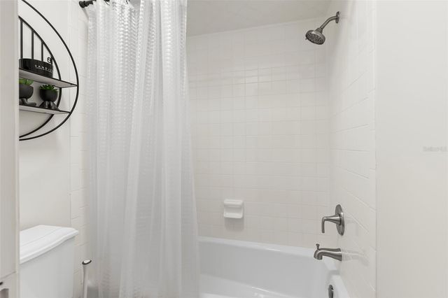 2411 W JETTON AVENUE, Tampa, FL 33629