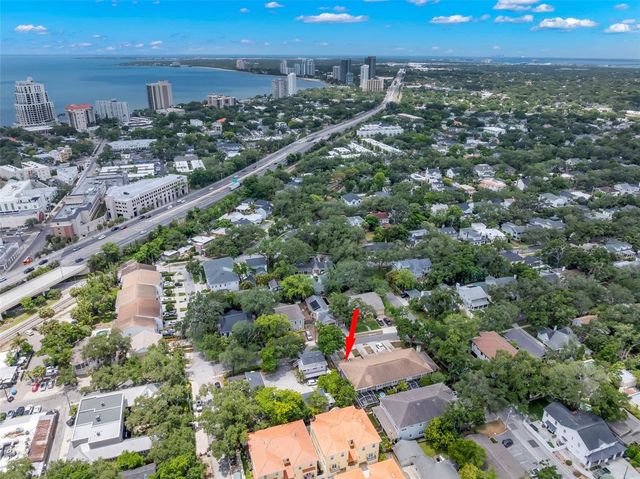2411 W JETTON AVENUE, Tampa, FL 33629