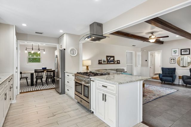 11152 Carissa Drive, Dallas, TX 75218