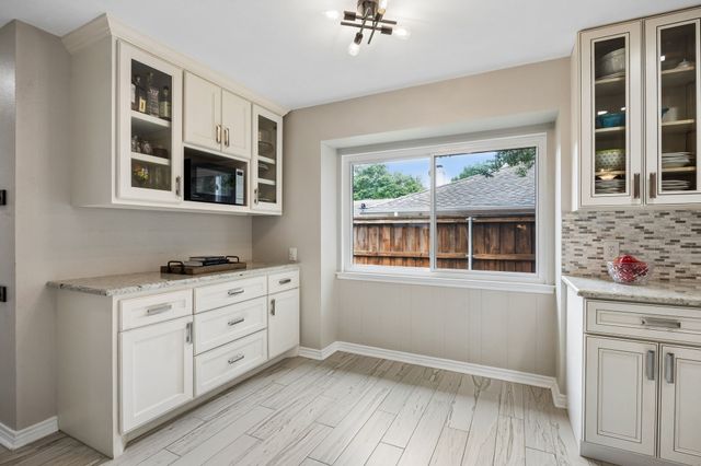 11152 Carissa Drive, Dallas, TX 75218