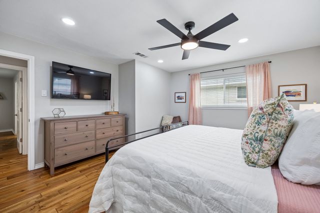 11152 Carissa Drive, Dallas, TX 75218