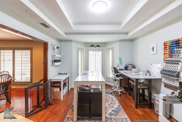 2810 Woodlake Drive, Abilene, TX 79606