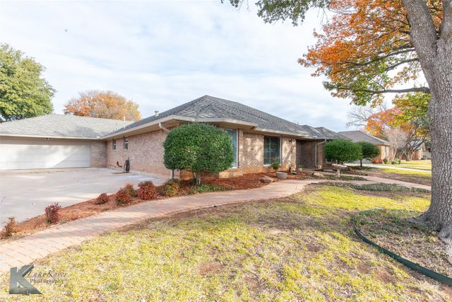 2810 Woodlake Drive, Abilene, TX 79606