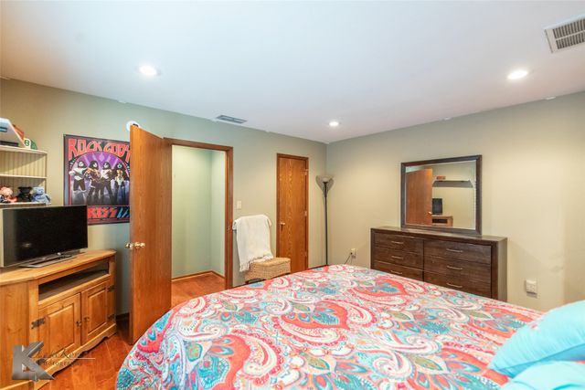 2810 Woodlake Drive, Abilene, TX 79606