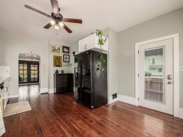 306 E Jenkins Avenue, Columbus, OH 43207