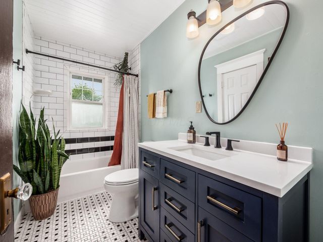 306 E Jenkins Avenue, Columbus, OH 43207