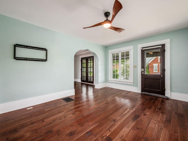 306 E Jenkins Avenue, Columbus, OH 43207