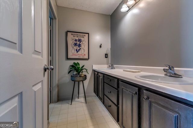 1616 Tusk Trail NE, Conyers, GA 30012