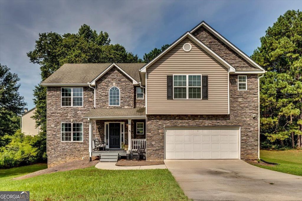 1616 Tusk Trail NE, Conyers, GA 30012