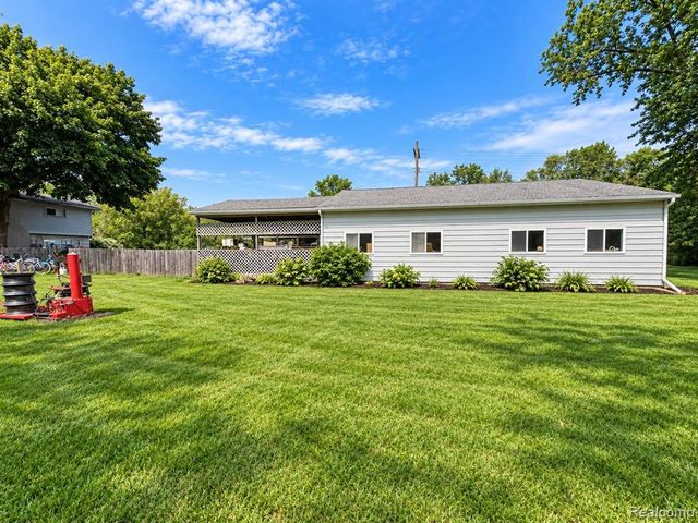 47840 Ford Road, Canton, MI 48187