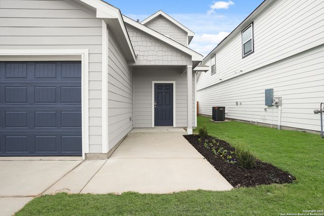 2047 Olivia Drive, New Braunfels, TX 78130