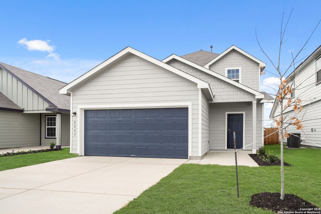 2047 Olivia Drive, New Braunfels, TX 78130