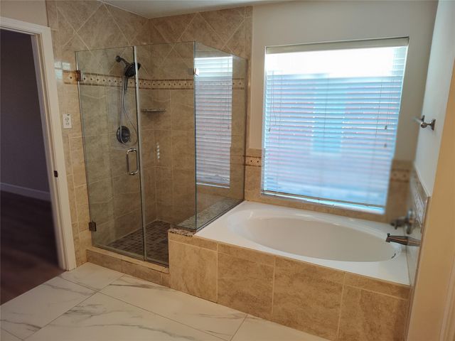 4127 N Nolan Place, Pearland, TX 77584