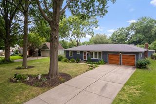 5136 Reeds Road, Mission, KS 66202