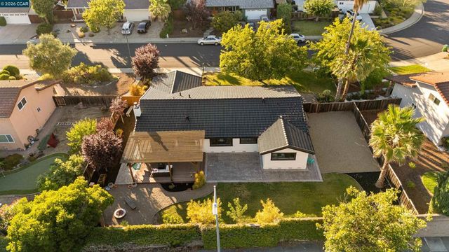 1541 Longford Ct, Walnut Creek, CA 94598