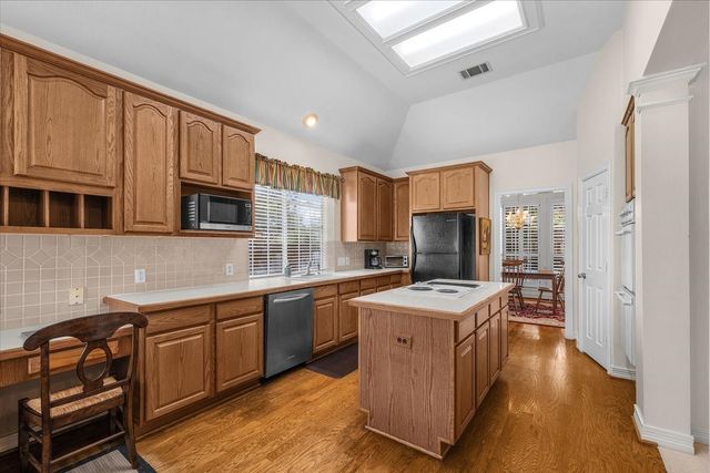8117 Sun Meadows Court, Fort Worth, TX 76123
