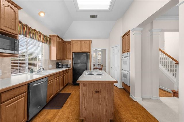 8117 Sun Meadows Court, Fort Worth, TX 76123